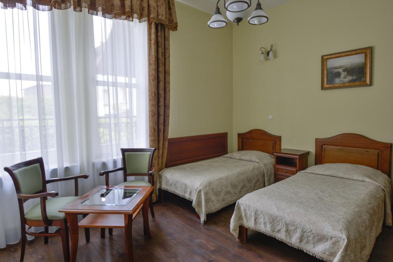 Hotel Mateo Stopnica エクステリア 写真